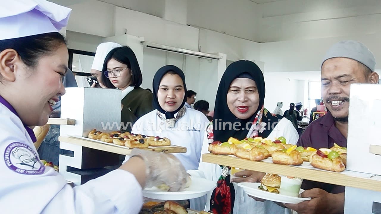 Santap Kudapan Enak di Pastry Display Poltekpar Medan Buat Perut Jadi Kenyang