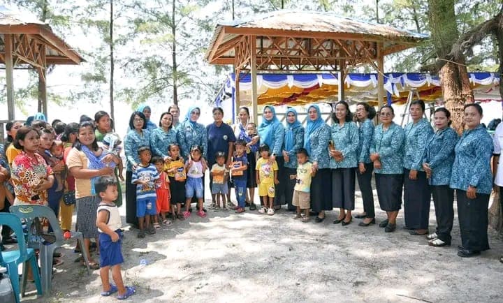 Pj.Ketua TP PKK Tapteng Kunker dan Pembinaan PKK