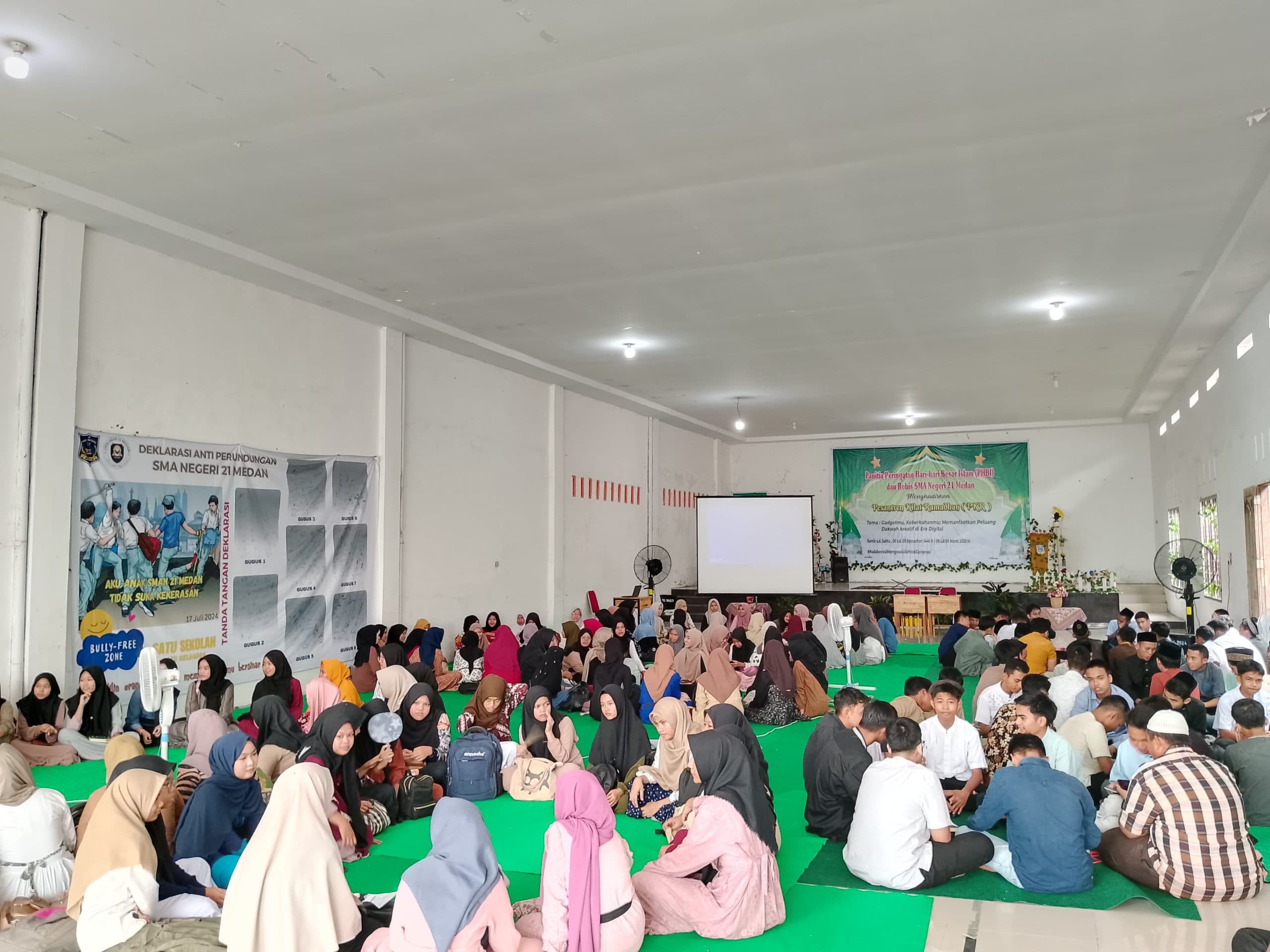 SMA Negeri 21 Medan Tutup Pesantren Kilat Ramadhan