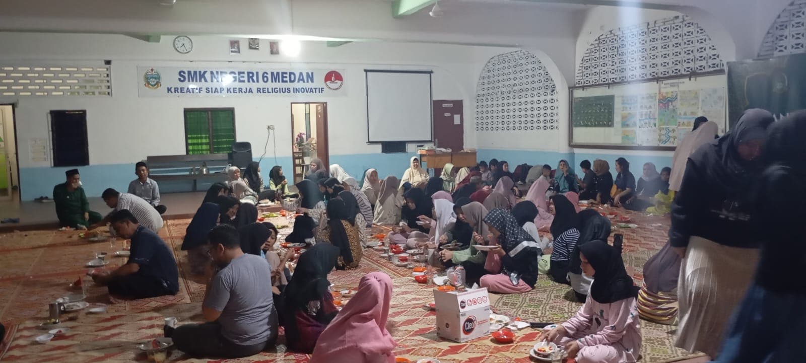 SMKN 6 Buka Puasa Bersama di Penutupan Pesantren Kilat Ramadhan