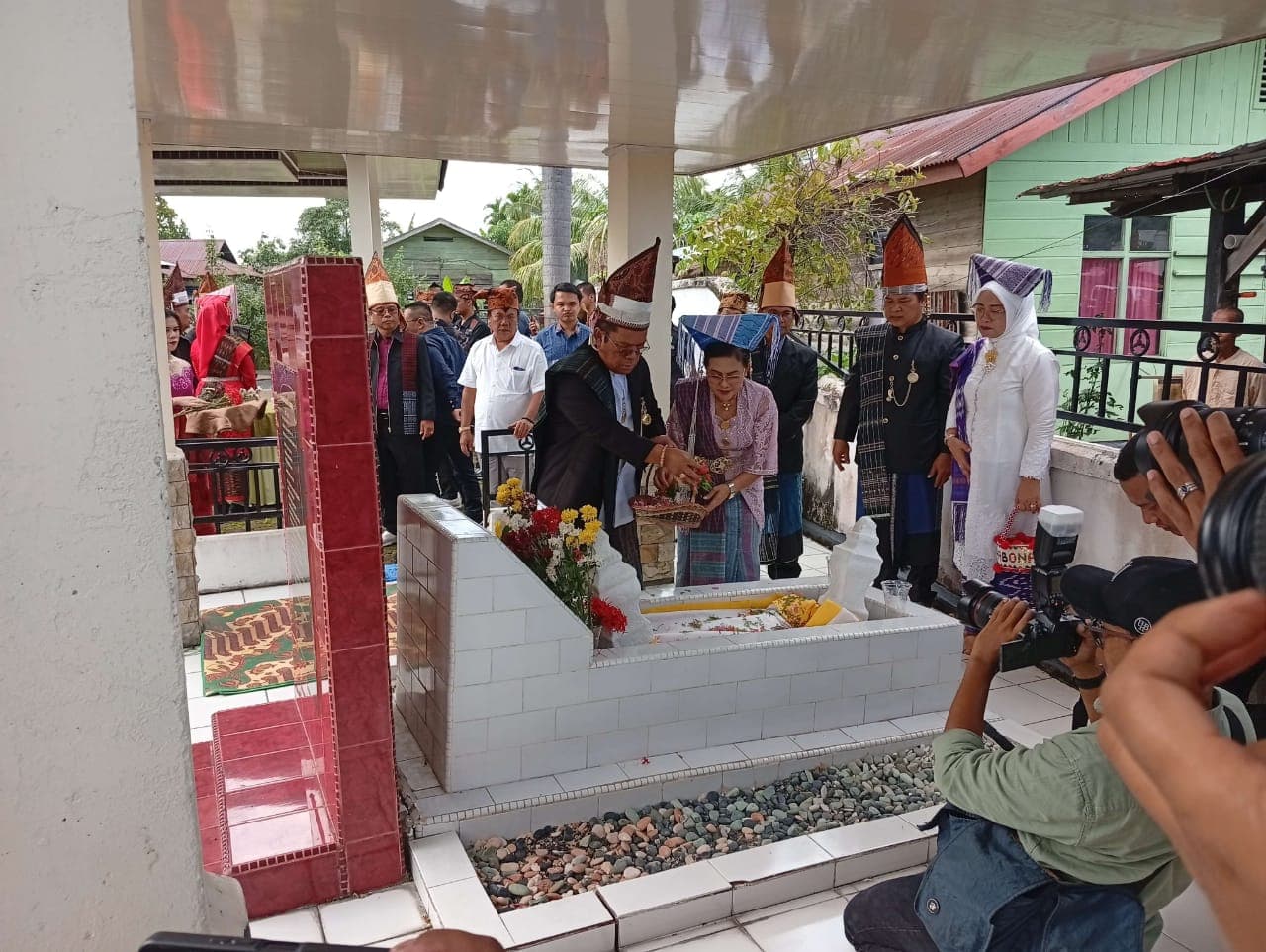 Wali Kota Pematang Siantar Ziarah ke Makam Raja Sang Naualuh Damanik
