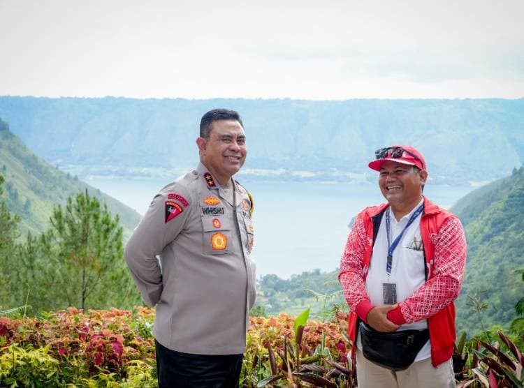Pasca Lebaran,Kapolda Sumut Tinjau Pengamanan Arus Balik dan Objek Wisata Kaldera Toba