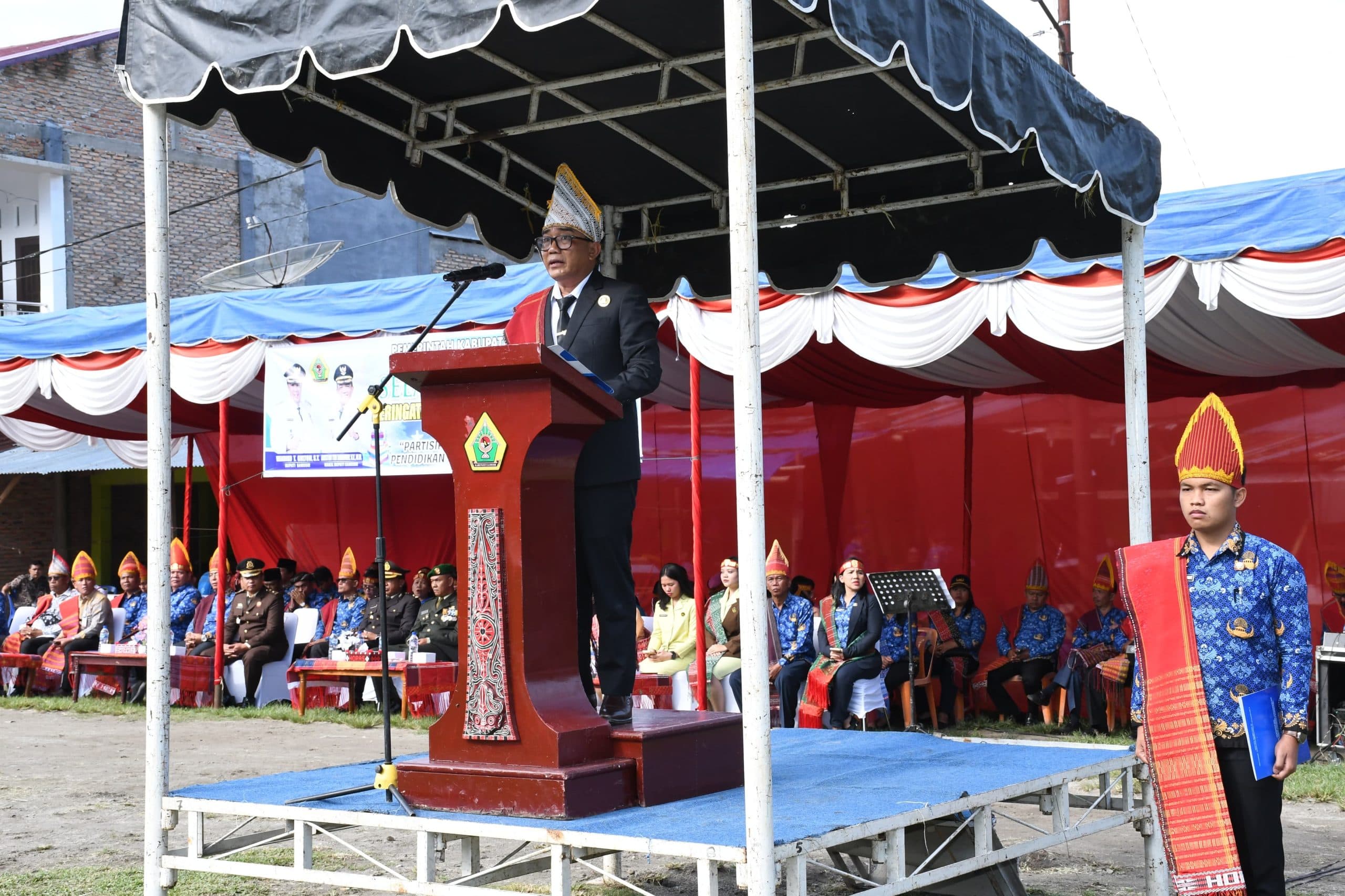 Wakil Bupati Samosir Pimpin Upacara Peringatan Hardiknas 2025