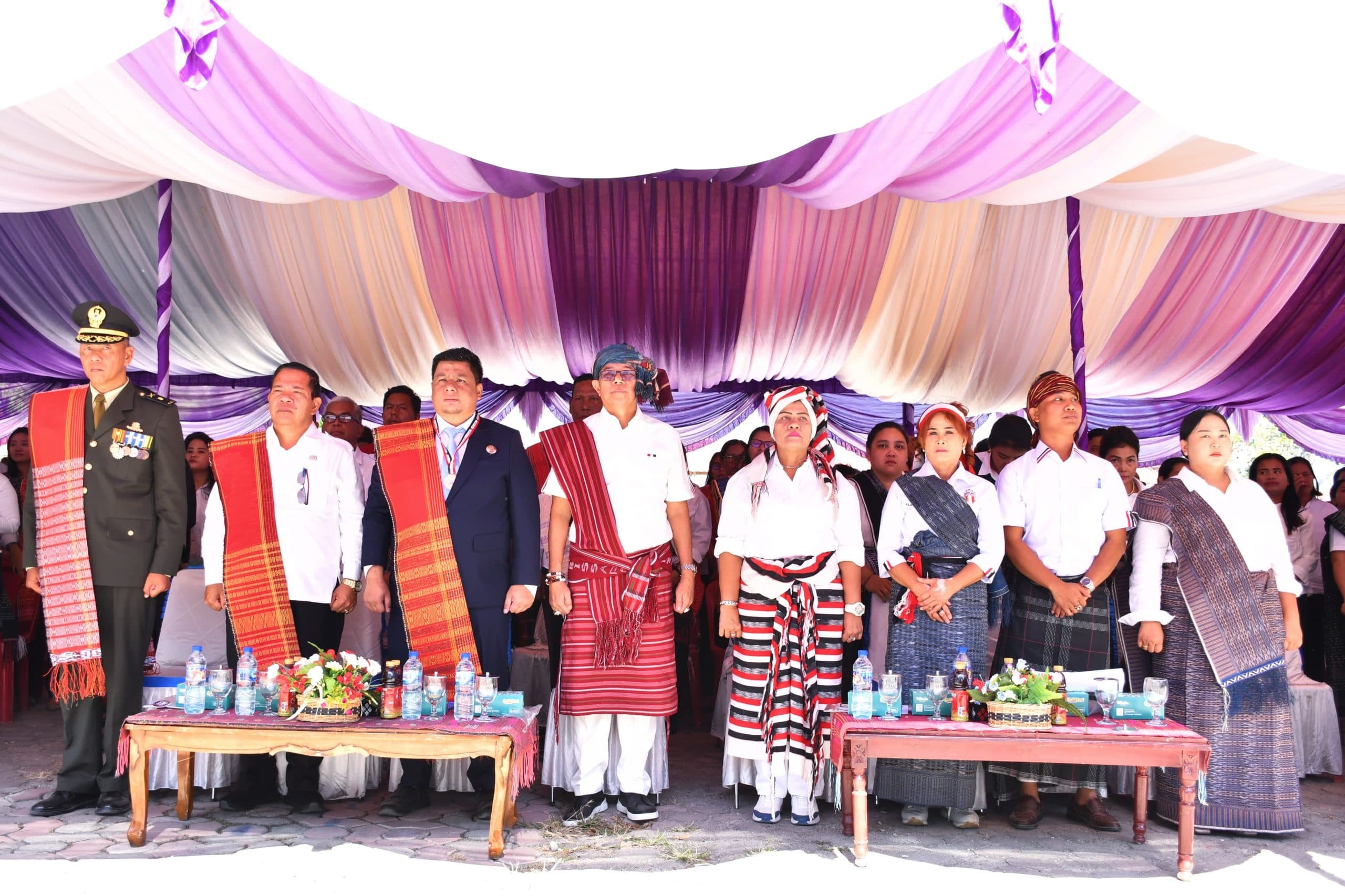 Bupati Samosir Buka Festival Wisata Edukasi Leluhur Batak Rumahela 2025