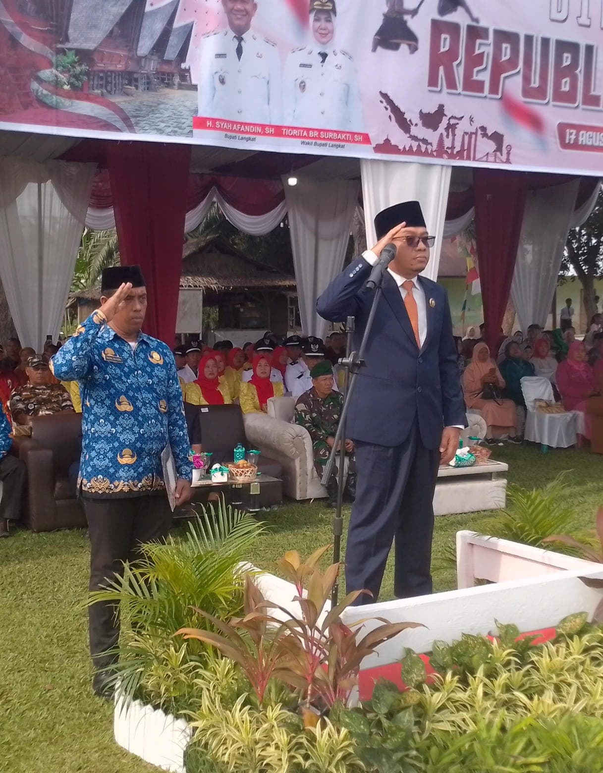 Peringatan HUT RI ke 80, Safitri Harianto Anggota DPRD Langkat Bacakan Teks Proklamasi 1945