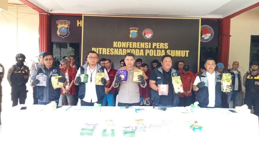 Polda Sumut Tangkap Dua Warga Aceh Selundupkan 5 Kg Sabu
