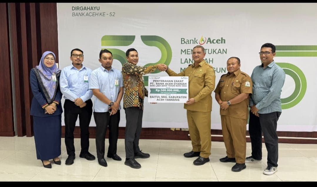 Bank Aceh Cabang Kuala Simpang Serahkan Zakat Ke Baitul Mal Aceh Tamiang