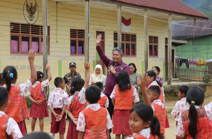 Pemkab Taput Terus Perkuat Pemerataan Pendidikan Lewat Program SAITAPAIAS dan TAPAMAJUMA