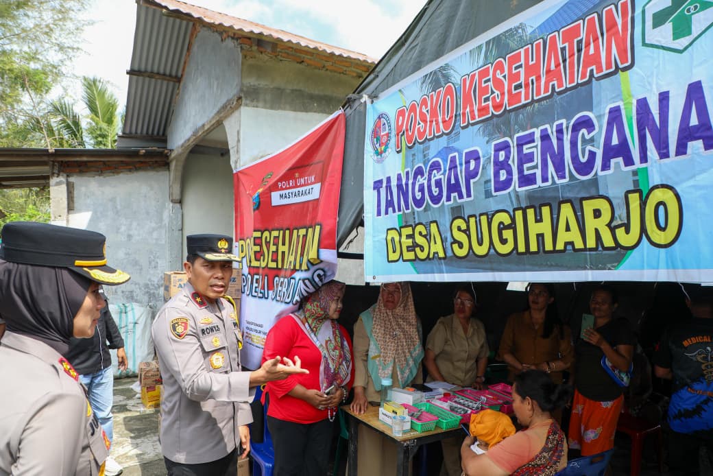 Polda Sumut Turun ke Batang Kuis,Pastikan Penanganan Banjir Berjalan Cepat dan Serahkan Bantuan untuk Warga