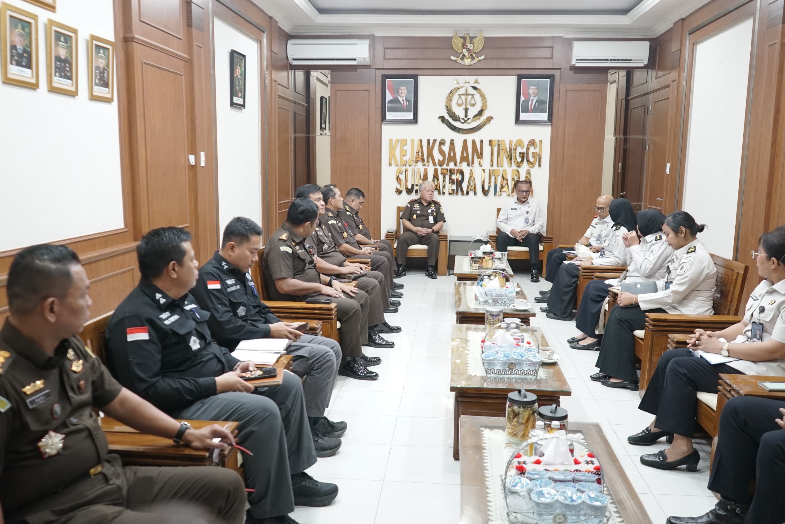 Kajati Sumut Terima Kunjungan Kakanwil Pemasyarakatan Sumut Dan Kepala Balai Kelas I Medan