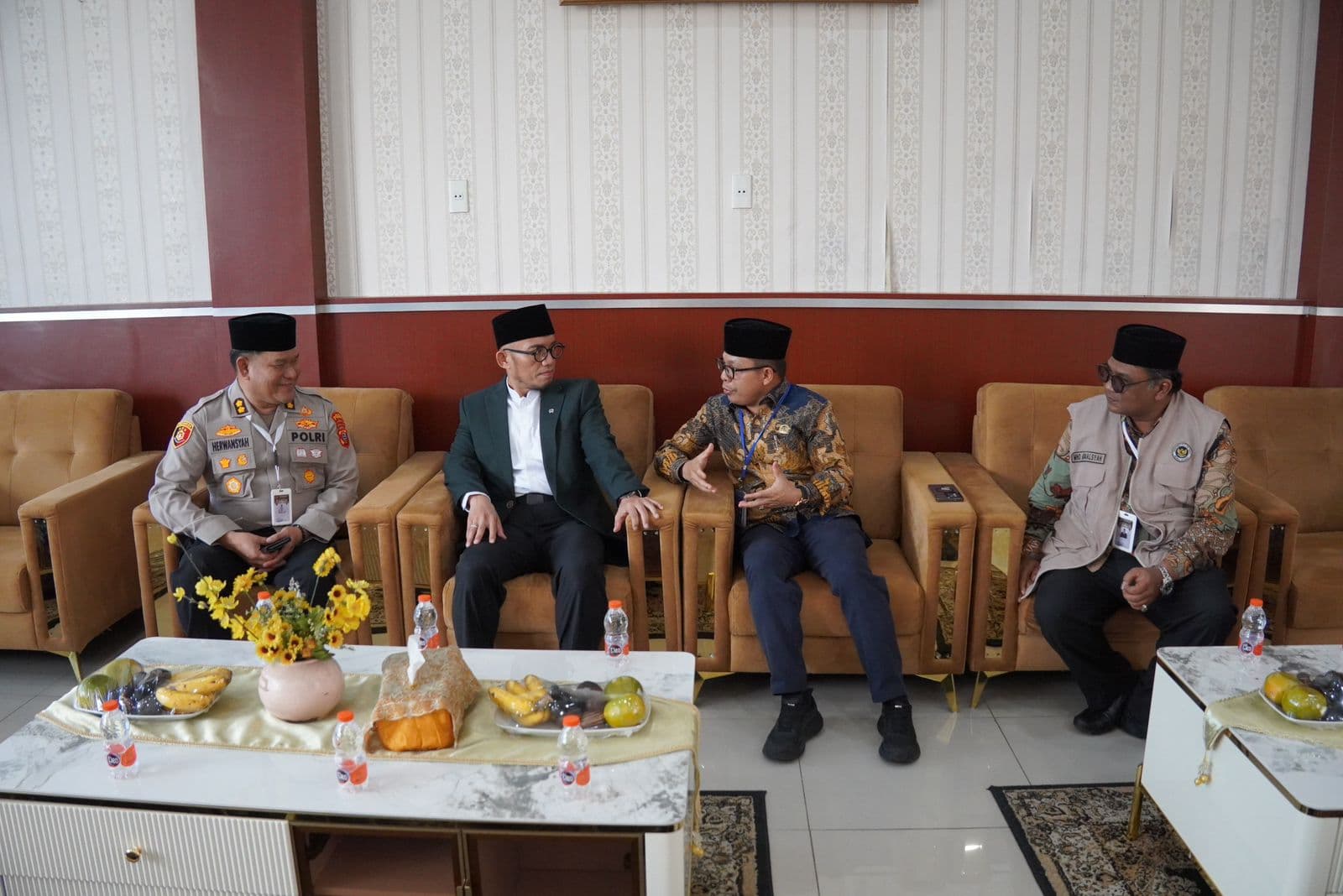 Wamenhaj RI Tinjau Embarkasi Medan, Apresiasi Kesiapan Sumut Tangani Jemaah Transit dan Technical Landing