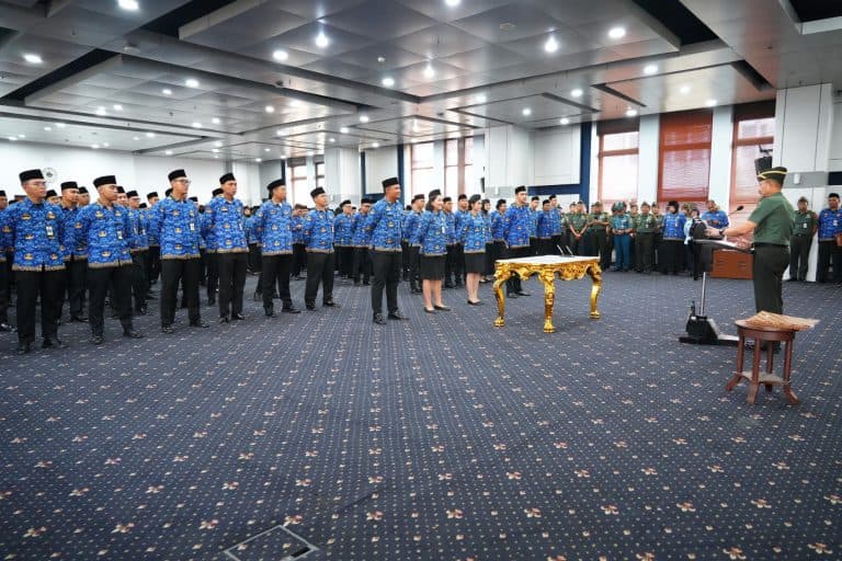 ‎343 PNS UO Kemhan Diambil Sumpah