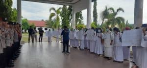 Puluhan Nakes Aceh Singkil Gelar Aksi Unjuk Rasa di Kantor DPRK Aceh Singkil
