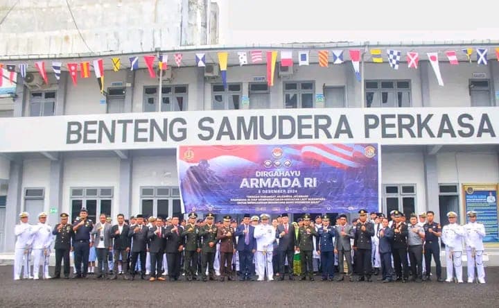 Plt.Asisten Pemerintahan dan Kesra Setdakab Tapteng Hadiri Hari Armada RI 2024