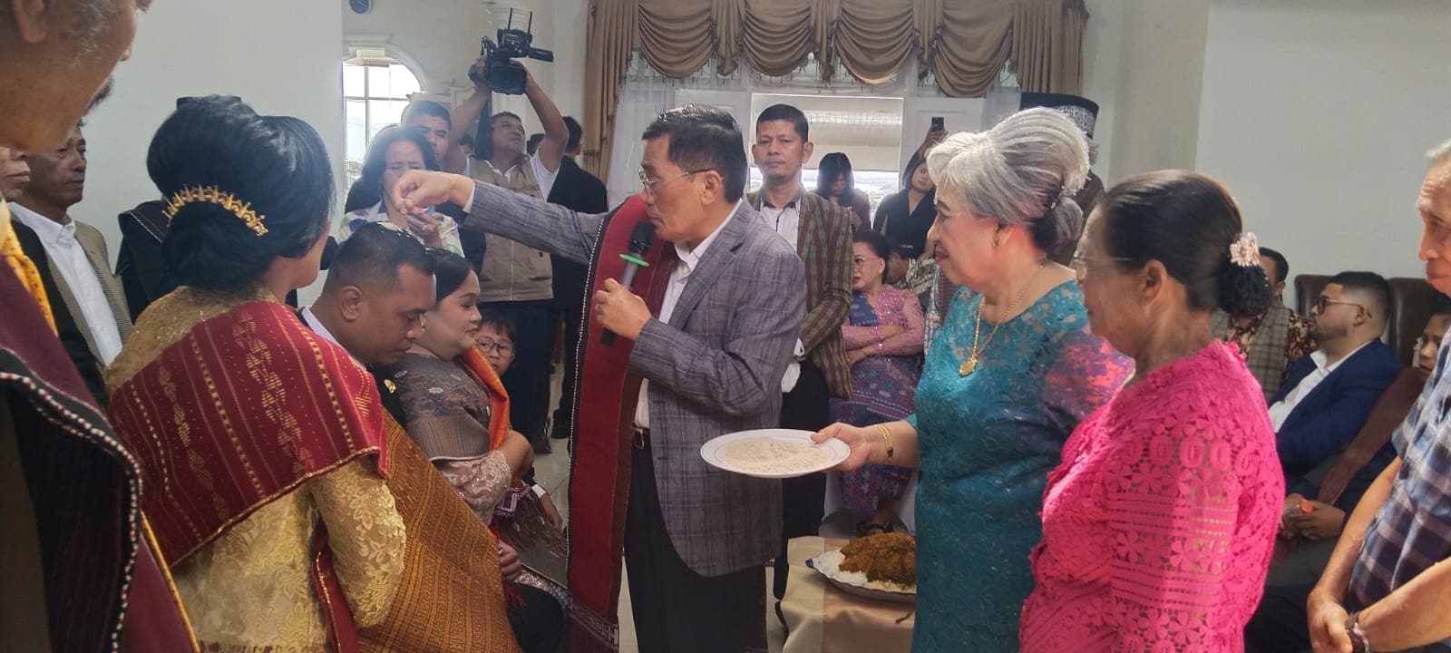 Syukuran, Bupati Toba: Aspirasi ke Saya Langsung, Jangan di Media Sosial
