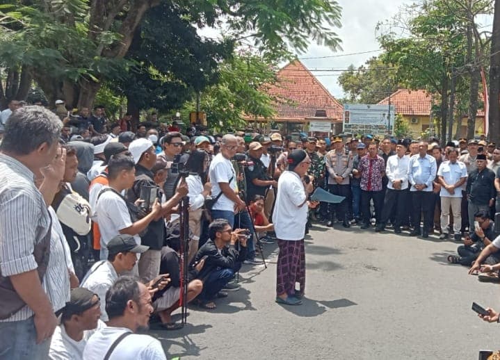 “20 Tuntutan Rakyat”: Aksi Pejuang Gayatri Guncang Jantung Pemerintahan Tulungagung