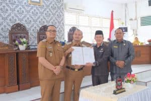 Rapat Paripurna DPRD, Penyampaian Pendapat Akhir Fraksi dan Sekaligus Mengambil Keputusan DPRD terhadap Rancangan P-APBD Tahun 2025