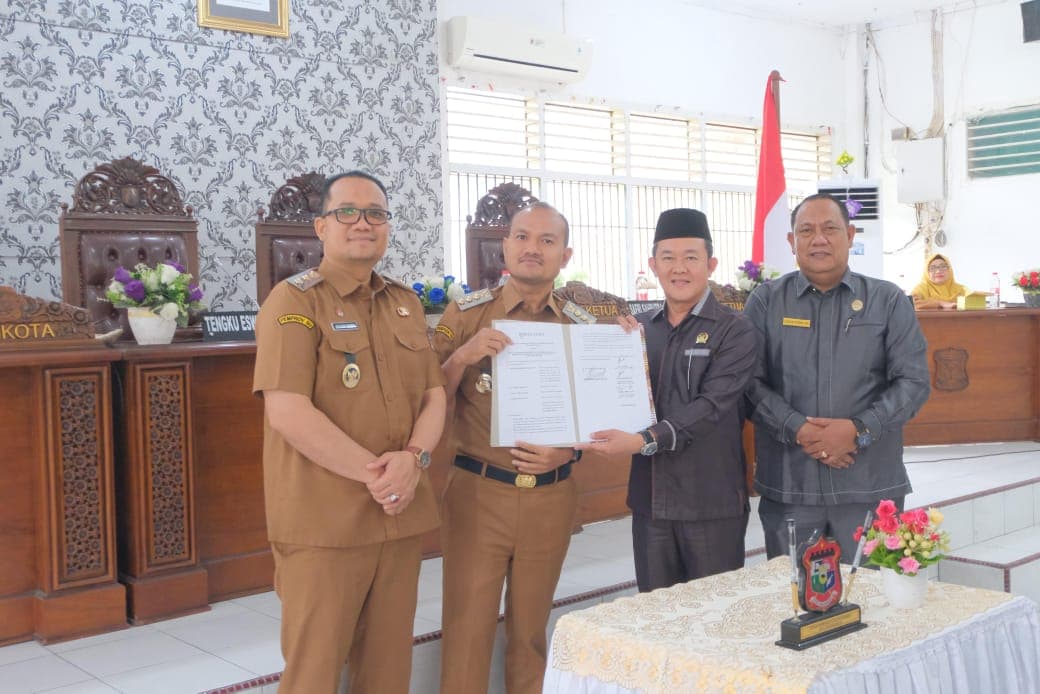 Rapat Paripurna DPRD, Penyampaian Pendapat Akhir Fraksi dan Sekaligus Mengambil Keputusan DPRD terhadap Rancangan P-APBD Tahun 2025