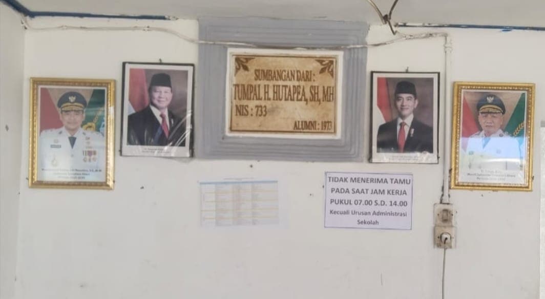 Kunjungan Biro Toba Media Aktual Grup ke Sekolah: Ketiadaan Foto Bupati dan Wakil Bupati Jadi Sorotan