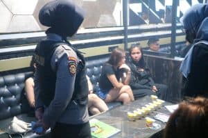 Polda Sumut Gelar Razia THM Platinum Bar dan Lion Bar serta KTV, 16 Pengunjung Positif Narkoba