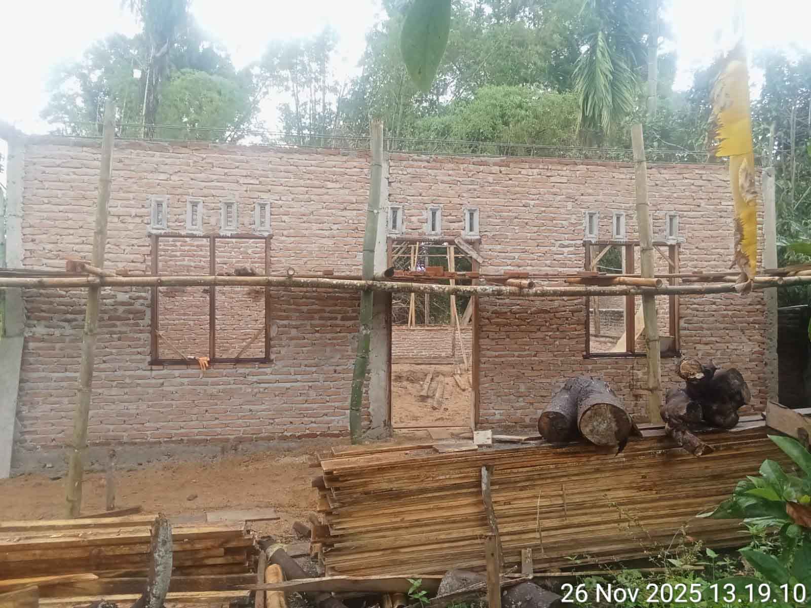 Program Bedah Rumah di Desa Silamosik II Disorot: Warga Keluhkan Standar, Legalitas, dan Dugaan Nepotisme