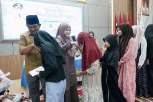 Bupati Anwar Sadat Santuni 100 Anak Yatim di Momen Milad ke-60