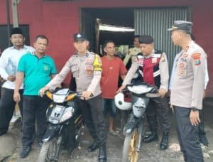 Polsek Bandung Gelar Razia di MTsN 4 Tulungagung, Siswa Diberi Edukasi Tertib Lalu Lintas