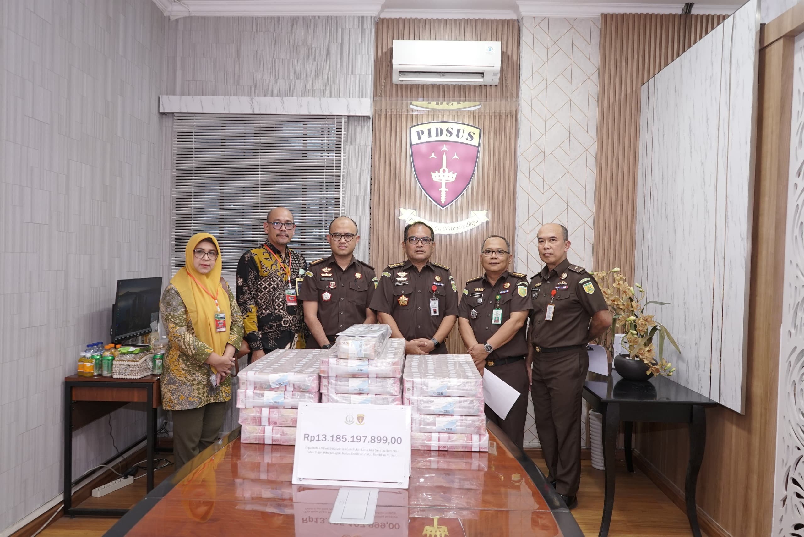 Kejati Sumut Terima Pengembalian Kerugian Keuangan Negara Sebesar Rp 13 Miliar Lebih Perkara Dugaan Korupsi Kegiatan Proyek Konstruksi Penataan Kawasan Waterfront City Pangururan Dan Kawasan Tele Pada (KSPN) Danau Toba Ta.2022.