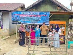 PKM Tanggap Bencana Universitas Samudra Dokrak Ekonomi melalui Pemberdayaan warga Lewat Inovasi Minuman Herbal