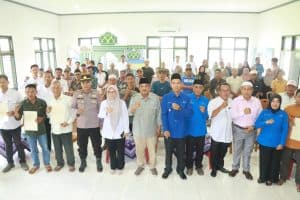 Bupati Anwar Sadat Serahkan 71 Sertifikat Tanah Konsolidasi untuk Warga Teluk Nilau