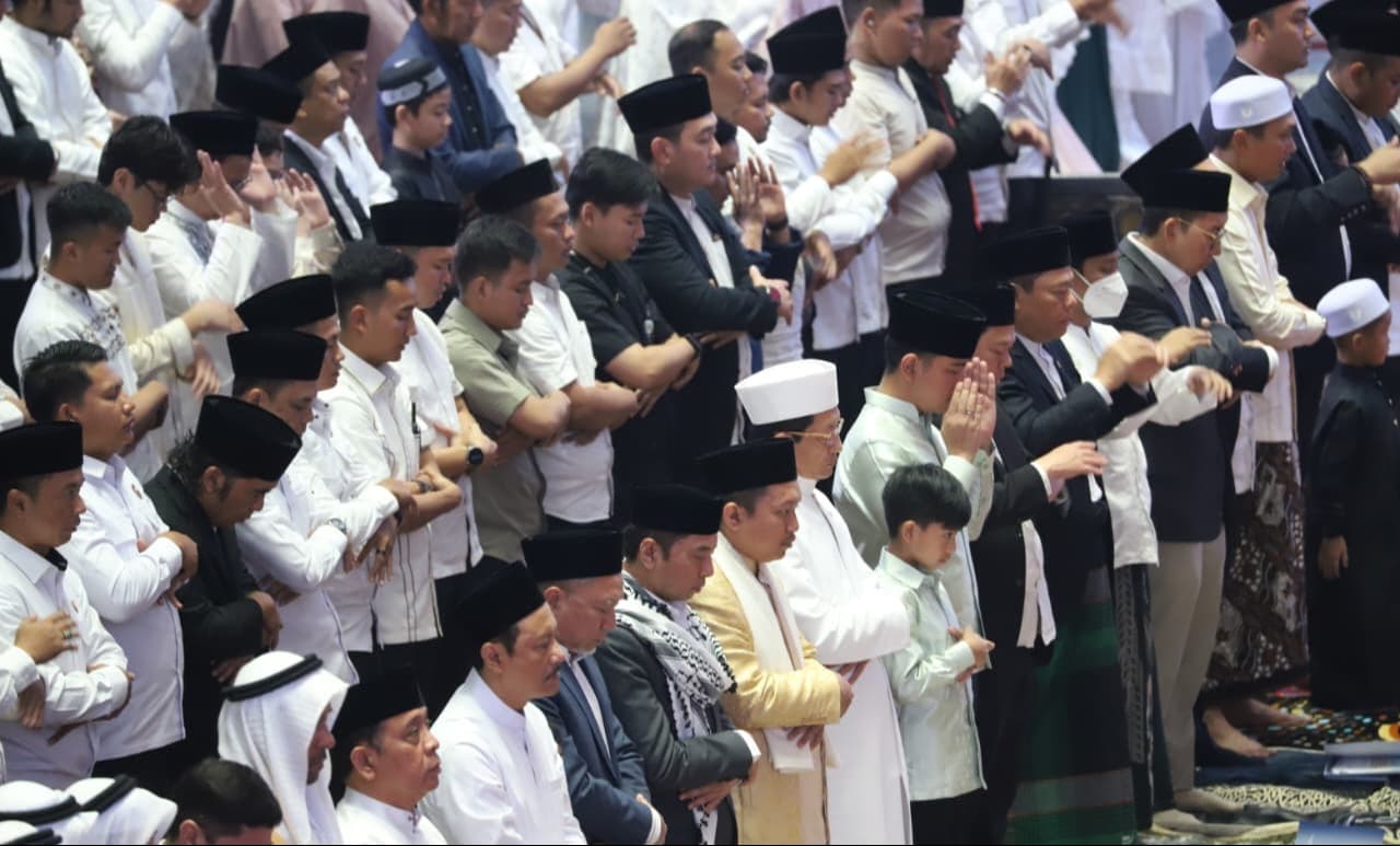 ‎Wapres Gibran Rakabuming Raka Sholat Idul Adha di Masjid Istiqlal