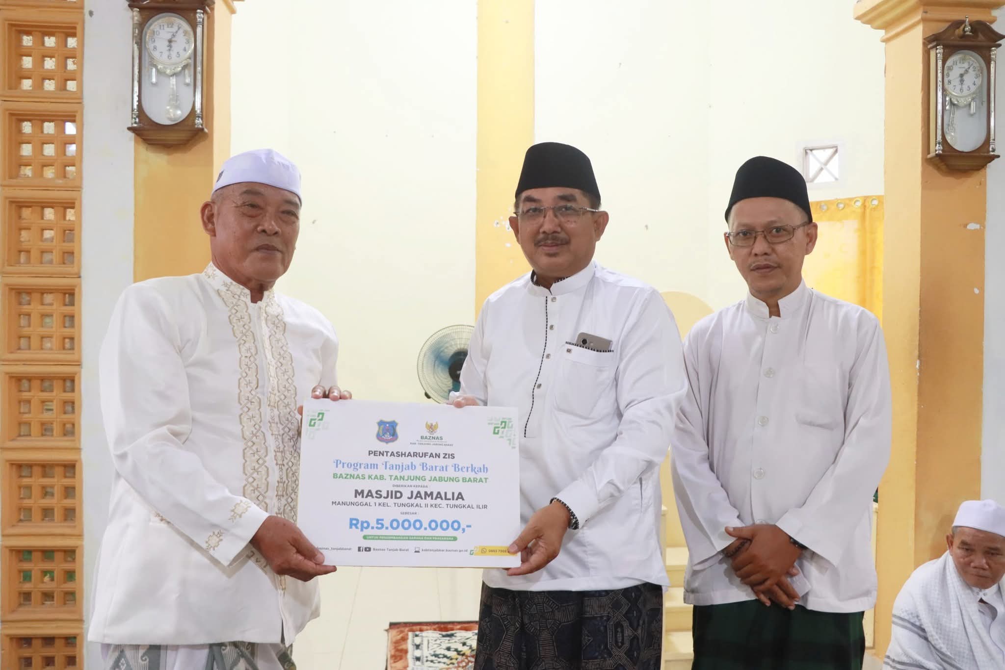 Safari Subuh di Masjid Jamalia, Bupati Anwar Sadat Ajak Masyarakat Aktif Jaga Lingkungan