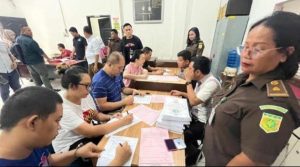 Polda Sumut Kirim Pasutri dan 3 Tersangka Pabrik Ekstasi Rumahan ke Kejari Medan