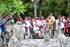 Makam Raja Sidabutar Direnovasi, Bupati Samosir Apresiasi Perhatian Keluarga Besar Sabam Sirait dan Siap Kerjasama