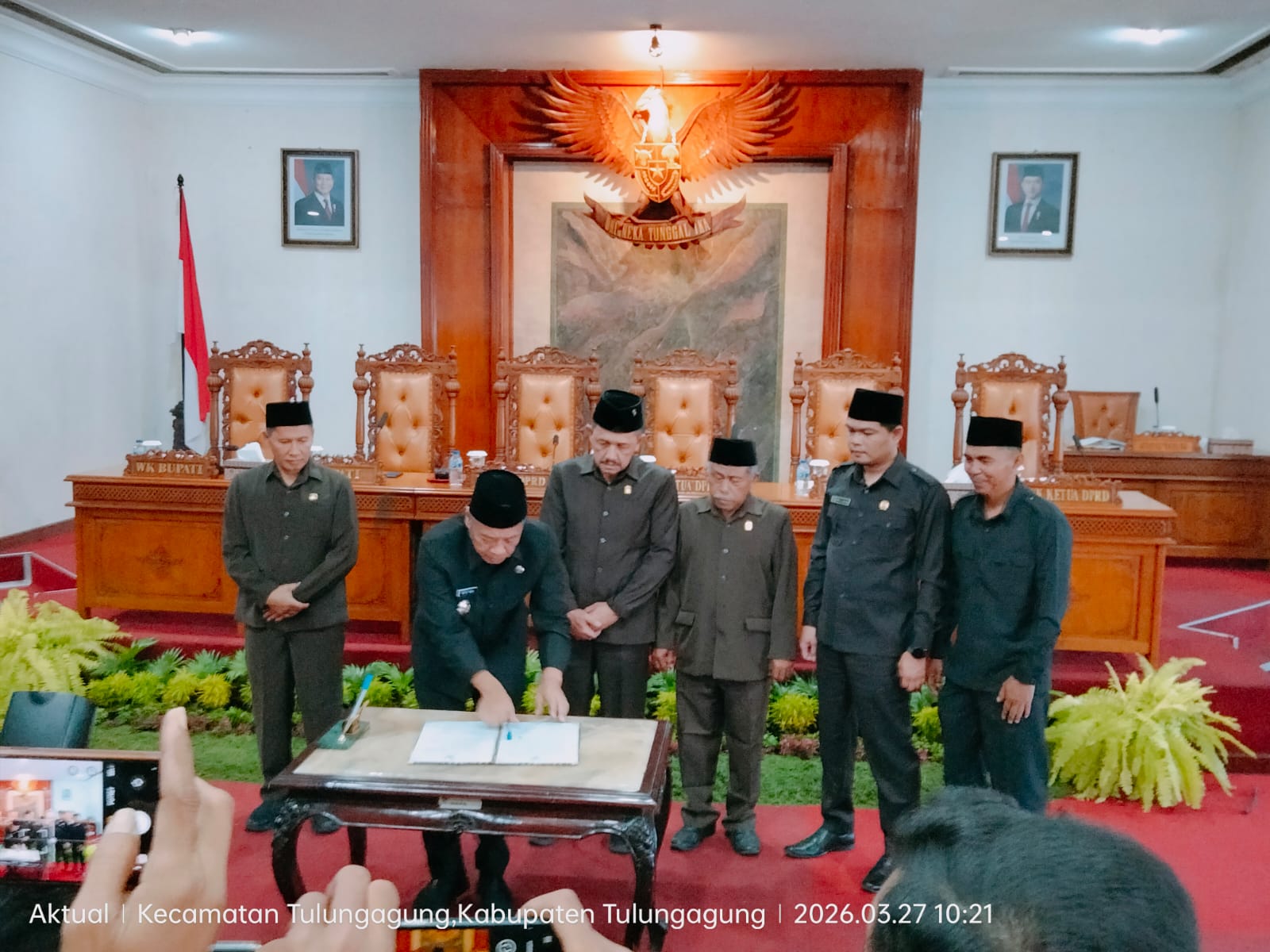 Rapat Paripurna DPRD Tulungagung: LKPJ Bupati dan Perubahan Propemperda 2026 Jadi Sorotan