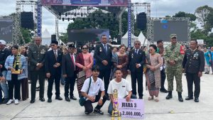 SMA Negeri 1 Uluan Raih Dua Prestasi pada HUT ke-27 Kabupaten Toba