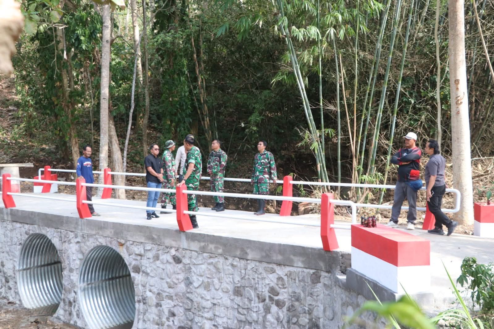 Dandim Tulungagung Tinjau Progres Jembatan Garuda di Rejosari, Optimistis Segera Difungsikan untuk Masyarakat