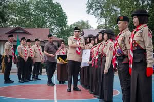 Rico Waas Lepas Kontingen Pramuka Medan ke Jamnas XII